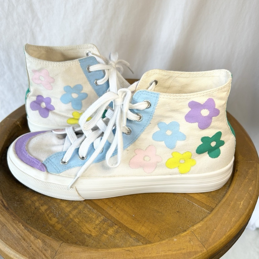 Hand-Painted Flower Power H&M High Tops | Size 7 Unique Funky & Fun - Picture 4 of 8